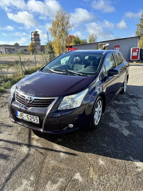 Pārdodu Avensis 2010.gada. Vairāk info zvanot.