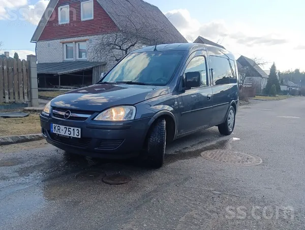 Labs auto, tehniski viss stabils, visam kam jāstradā strādā labi, tirgoju jo