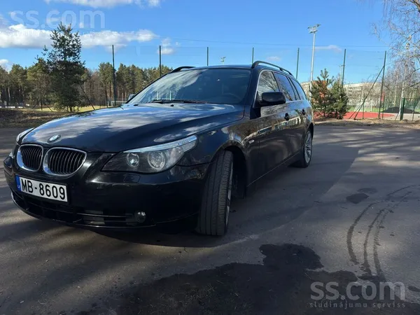 BMW 525