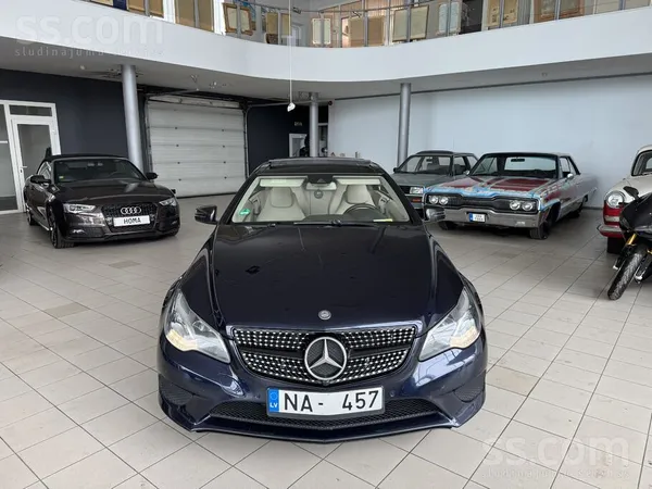 Mercedes Svaiga skate pa nullēm – kopts Mercedes-Benz ar uz