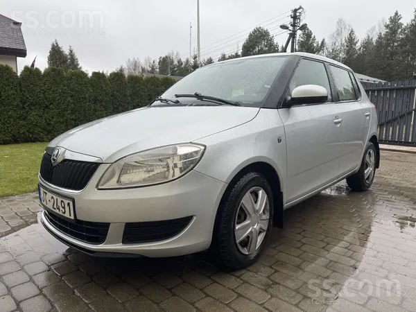 Auto teicamā tehniskā stāvoklī, pirkta jauna Latvijā. Pārdevējs - otrais īpa