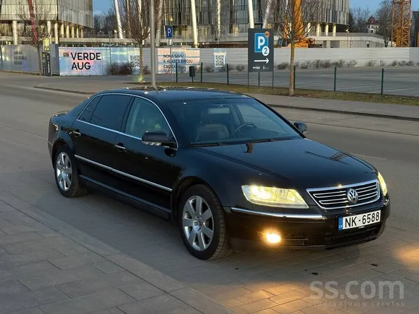Volkswagen 6.0 W12 Long