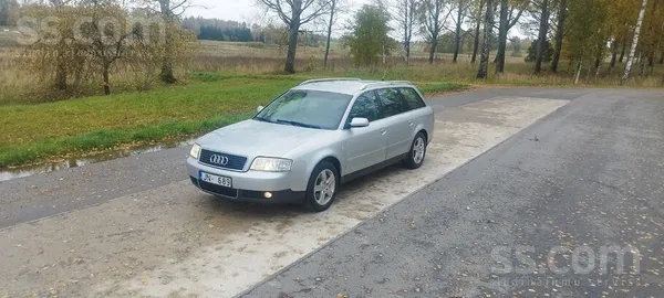 Auto rūc, brauc, bremzē. 2.5 tdi 120 kw ar svaigu Ta. Tika izmantots darba v