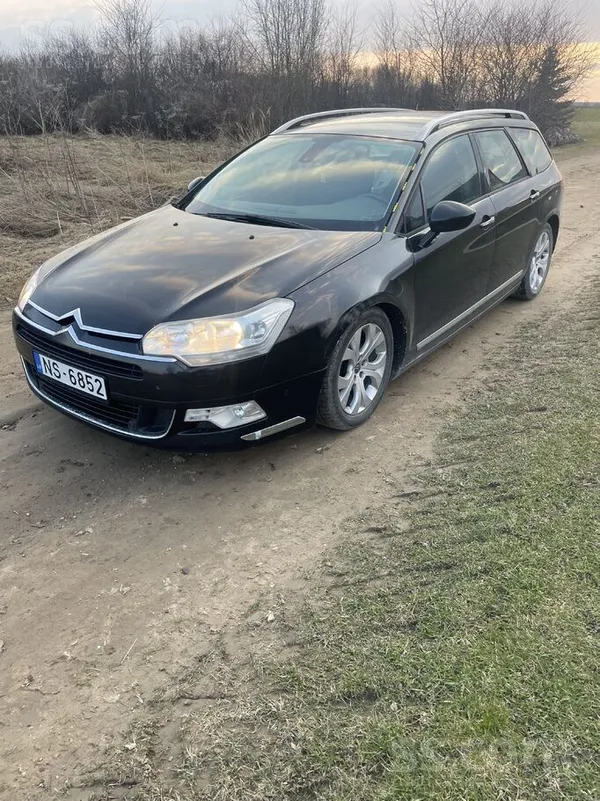 Visi jautājumi pa norādīto telefonu.