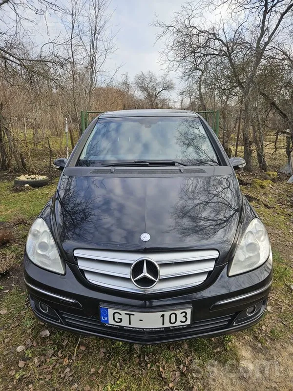 Mercedes B200