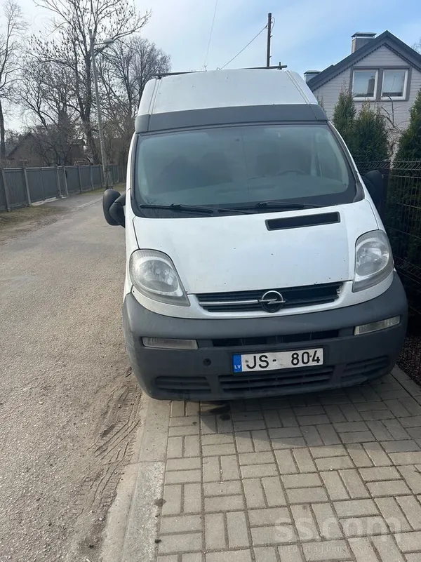 Opel Busu lietoju ikdiena. garā bāze. Ir sakabes āķis. 