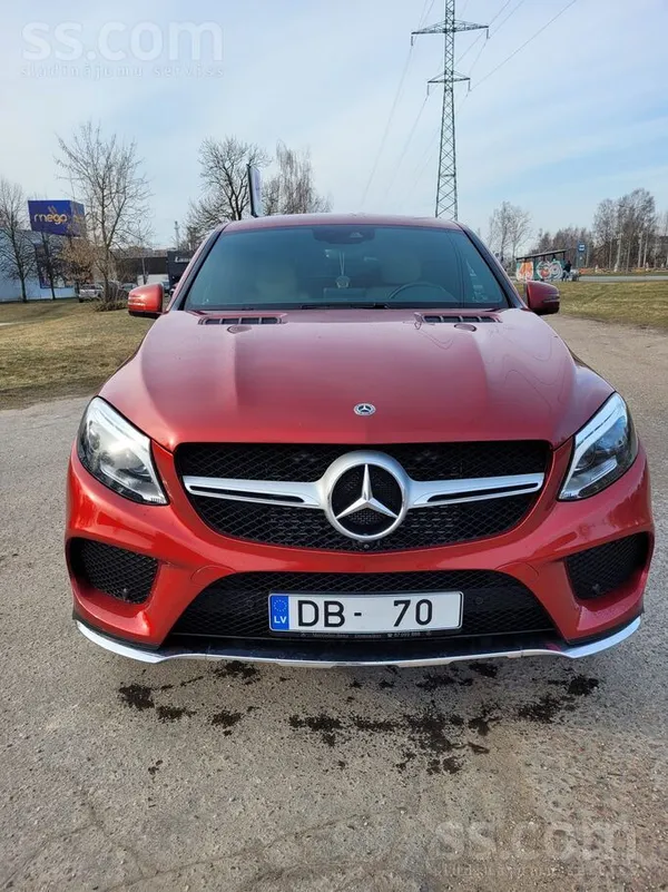 Pārdošanā tiek piedāvāts labs un drošs auto Mercedes-Benz Gle 350 D 4Matic a