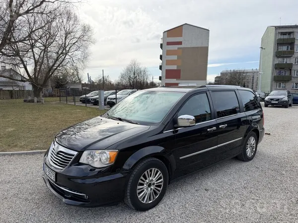 Lancia Voyager 2015.g. Stow’N’Go 2.8d 130 kW dīzeļa dzinējs ar automātisko ā