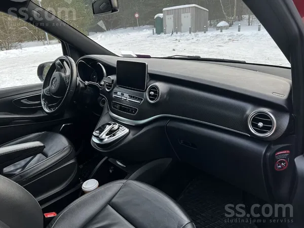 Pārdodu koptu un ļoti labi aprīkotu Mercedes-Benz V-Class (W447) – uzticams,