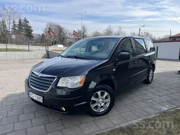 Chrysler Grand Voyager 2.8 dīzelis 120kw 2009 gads automāts. TA 06.2026. Ļot