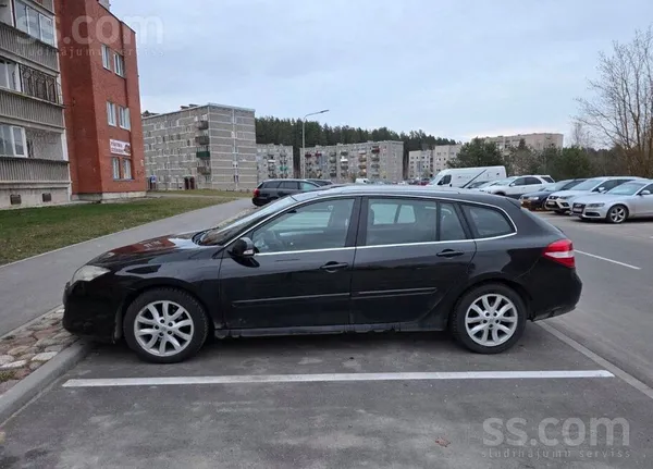 Продается в хорошем техническом состоянии. Автомобиль в хорошем состоянии, з