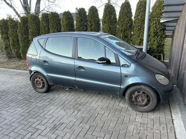 Mercedes Pardod remontējamu jeb detaļām A klasi w 168