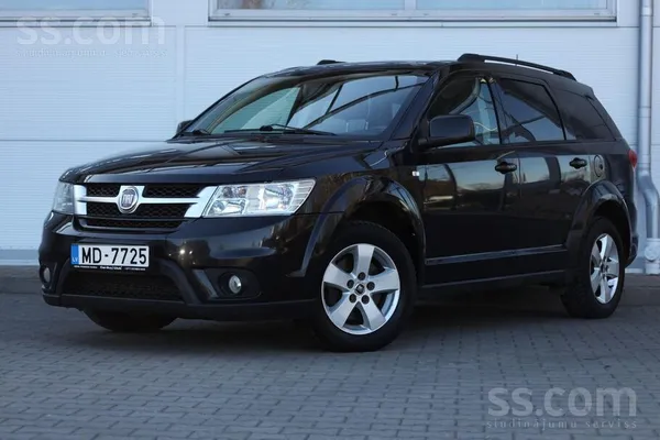 7 sēdvietas, 4x4 2.0D Manuāls Jauna TA

- Parkošanās sensori
- Bluetooth