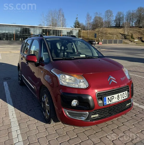 Citroen Pārdod Citroen C3 Picaso 1.4 Benzīns 70kw / 93zs ,