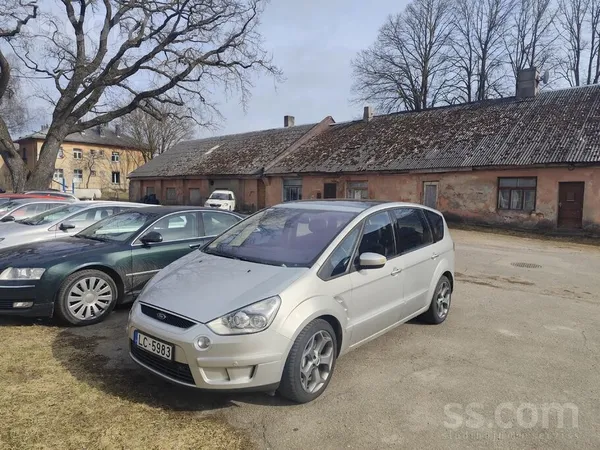 Ford S-Max