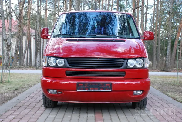 Продаётся авто из Германии WV Transporter. 2001 г. 8 мест. Двигатель 2.5 Tdi