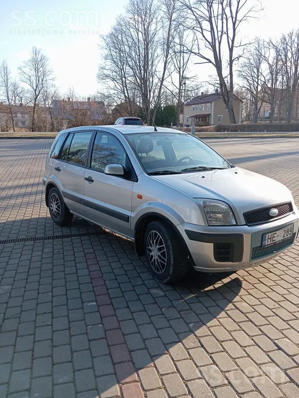 Ford Pārdodu Ford Fusion labā stāvoklī, pirkta Latvijā.