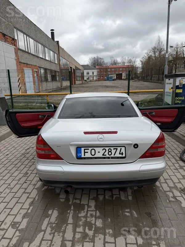 Mercedes SLK230