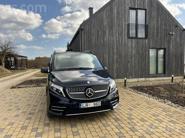 Mercedes V220