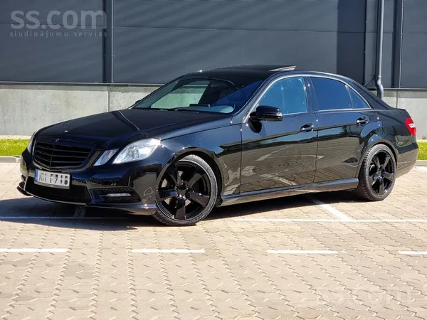 Mercedes E350
