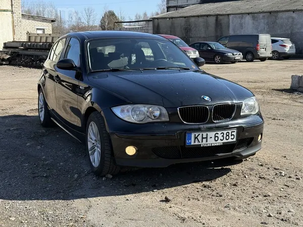 Perfect for bolt food 

For sale BMW 116i, 85 kW, manual transmission.