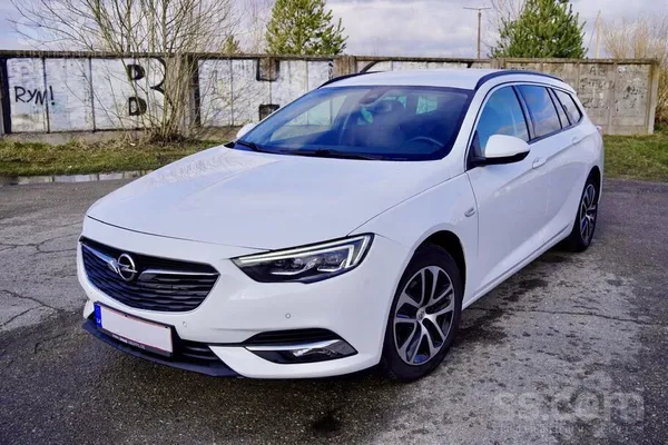 Opel Insignia - 1