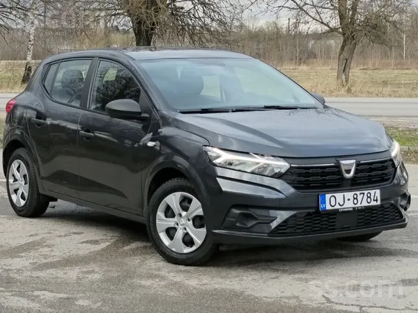 Dacia Sandero. 
1.0i 67kw benzīns/gāze. 
Mehāniskā ātrumkārba. 
Auto teic