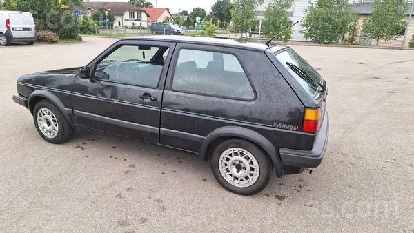 Volkswagen Golf 2