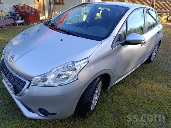 Peugeot 208 2014, 1.0 benzīns, Manuāls, Hečbeks, Sudrabs — Latvijā