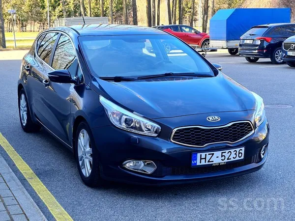 Продаём Kia Ceed. Машина в прекрасном состоянии. Куплена новая в Латвии у оф