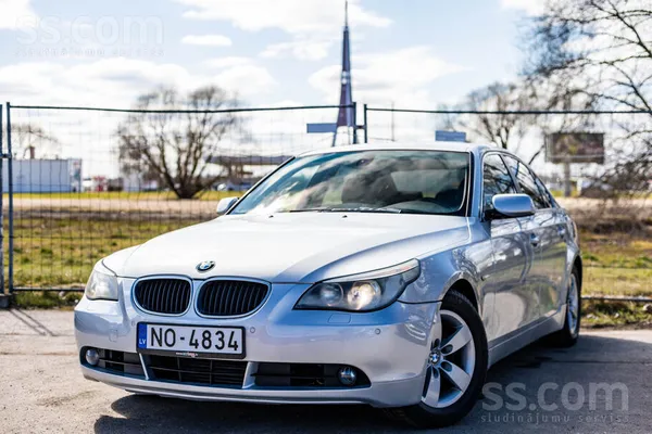 BMW 525