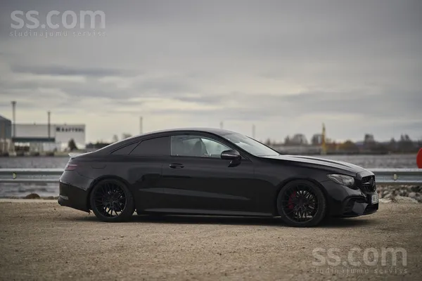 Mercedes E300