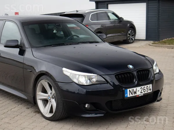 BMW 525