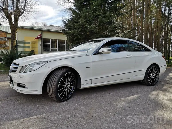 Mercedes E350