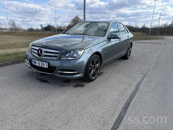 Mercedes C180