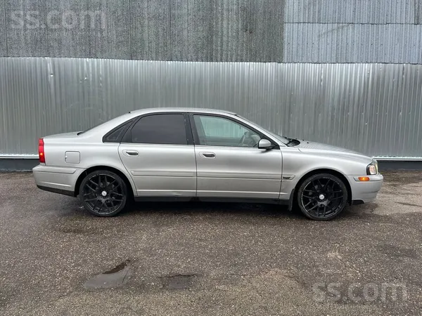 Volvo S80