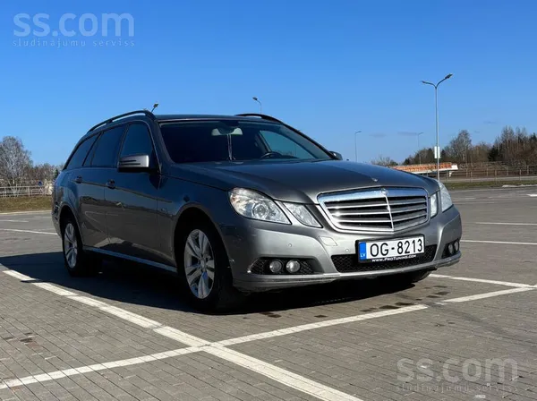 Mercedes E200