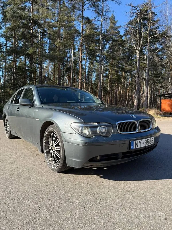 BMW 735