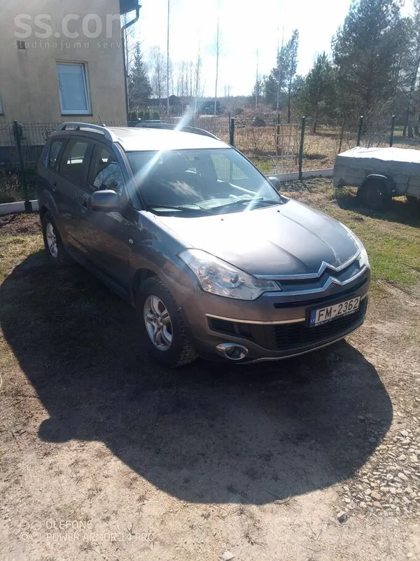 Citroen C-Crosser