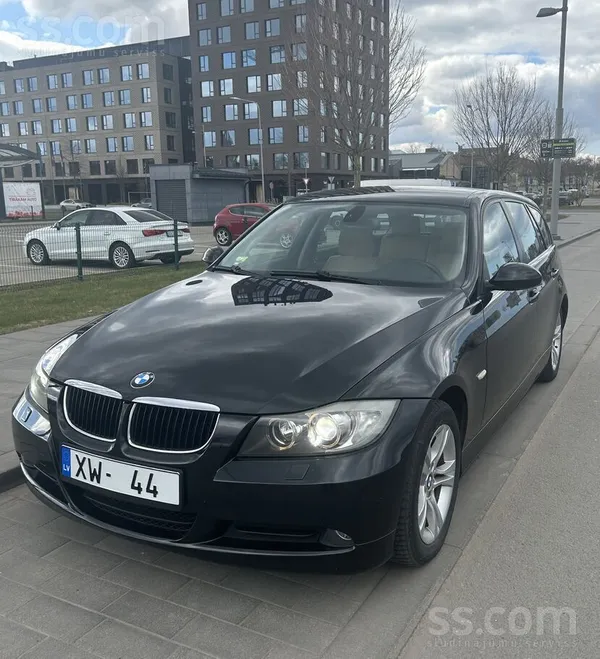 BMW 320