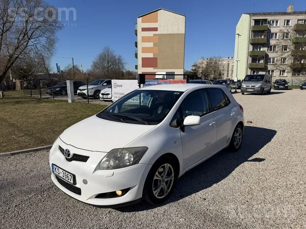 Toyota Auris