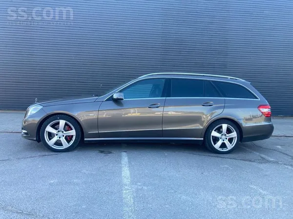 Mercedes E200 - 1