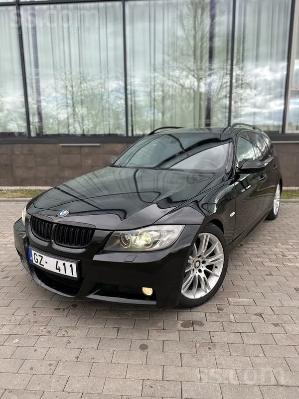 BMW 320
