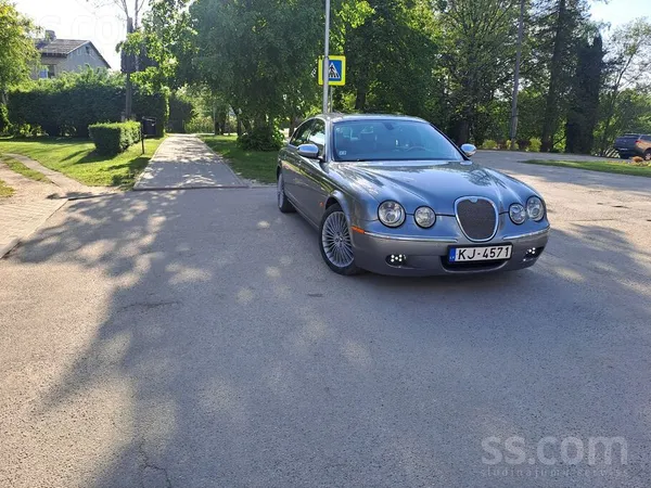 Jaguar S-Type