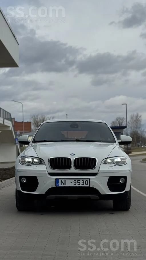 BMW X6