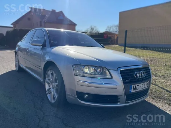 Audi A8