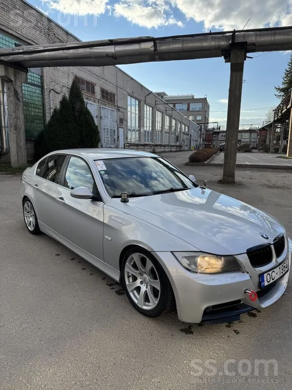 BMW 325