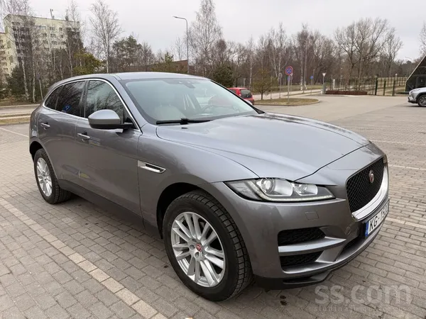 Jaguar F-Pace