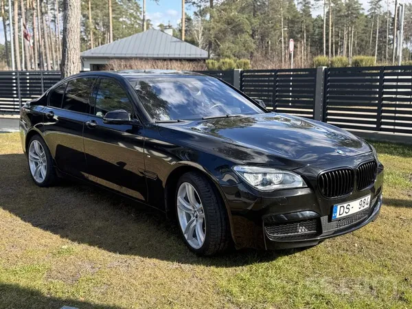 BMW 740