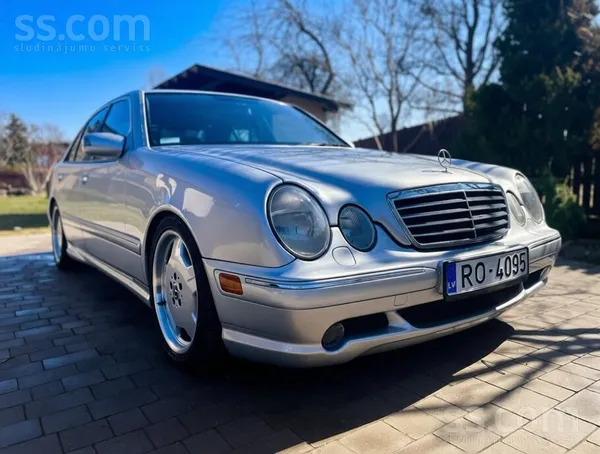 Mercedes E55 AMG
